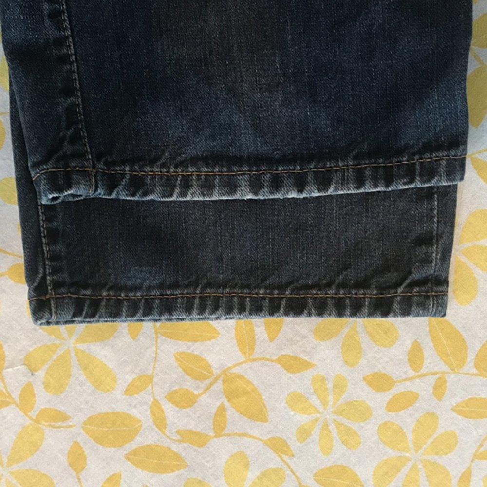 Authentic Lacoste Dark Blue Jeans Men’s - Picture 7 of 7